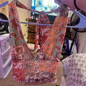 SHEIN aloruh v neck top size medium